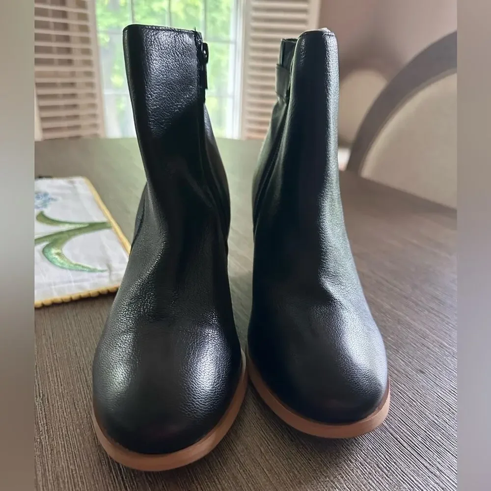 Diba Black Leather Wedge Ankle Boots with Buckle – Size 7.5 Nwt
